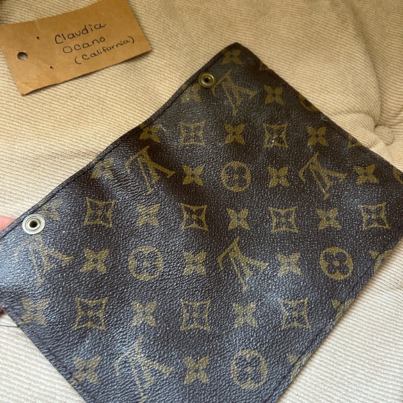 Louis Vuitton Randonee Monogram Canvas Pouch - Picture 10 of 10